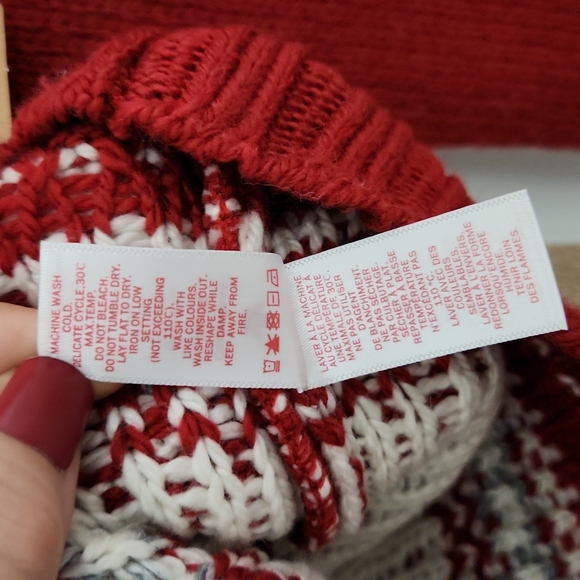 Campfire Ready 🔥 🌼HPx2 🍁 NWT Canadiana Nordic zipp Girls XL Sweater w/moose - Picture 8 of 14